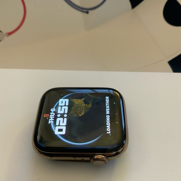 Apple Watch Series 4 in stainless steel CHRISTMAS SALE FREE SHIPPING - Picture 9 of 12